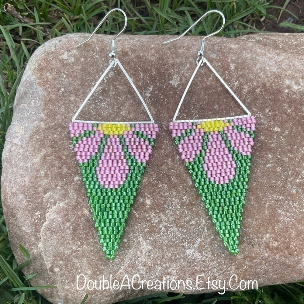PINK and Green Daisy Triangle Beaded Earrings, New, Handmade by Me
